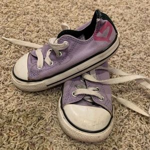 Double tongue converse sneakers GUC size 7